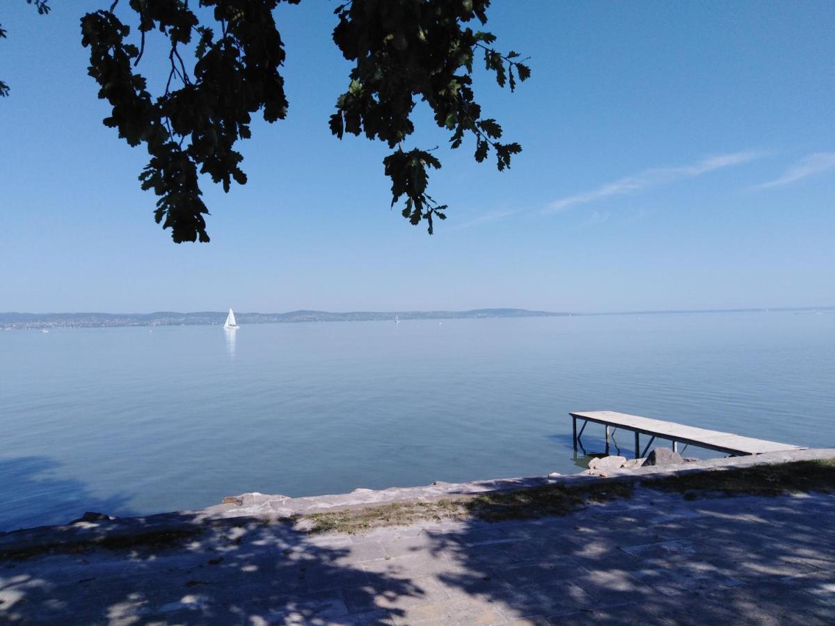 Hotel Magistern Konferencia Es Wellnesshotel Siófok Exteriör bild